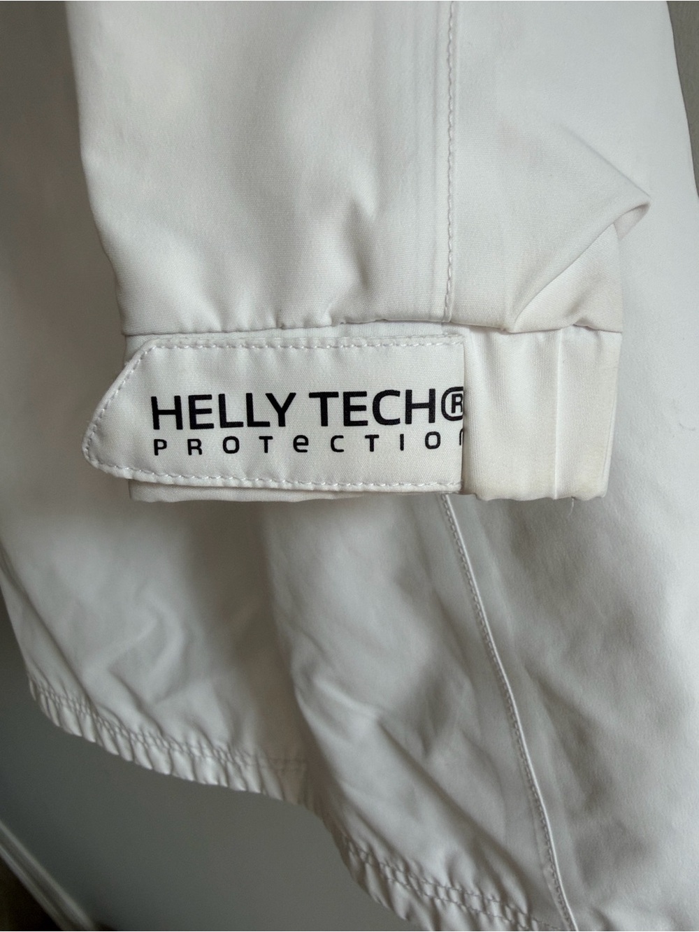 Helly Hansen White Hooded Waterproof Trench Coat - Picture 9 of 9